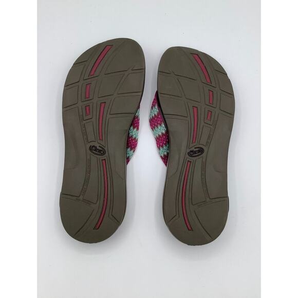 Chaco Womens Size 10 Sandals Flip Flops Purple Chevron Print GUC - Picture 3 of 8